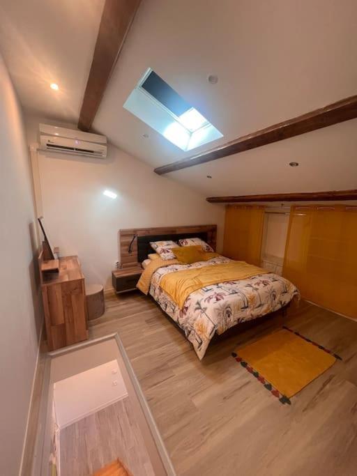 T2 Neuf Et Moderne Climatiser Avec Netflix Amazon 마르세유 외부 사진